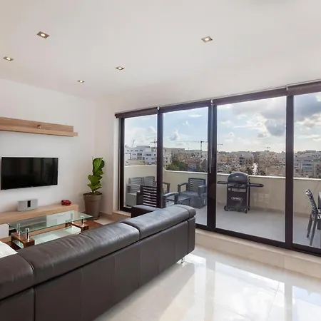 Apartment Penthouse With Bbq Kitchen Island & Massive Living By 360 Estates *