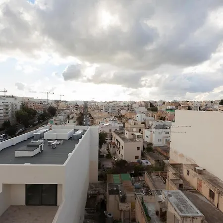 Appartement Penthouse With Bbq Kitchen Island & Massive Living By 360 Estates