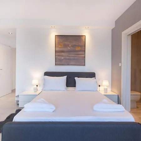 Apartment Penthouse With Bbq Kitchen Island & Massive Living By 360 Estates Saint Julian's